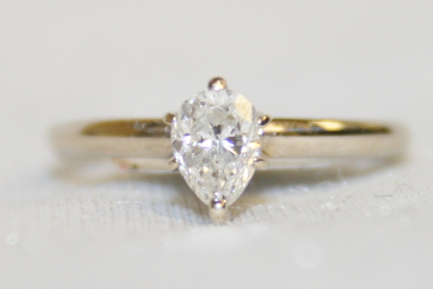 White Gold Pear Shaped Diamond Engagement Ring – 0.50ct.