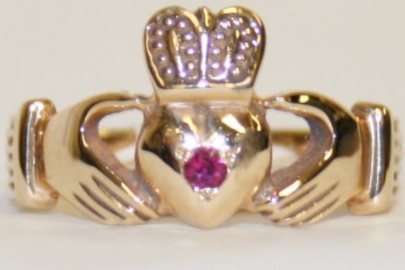 Men’s Yellow Gold Claddagh Ring with Ruby