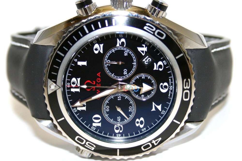 Omega Seamaster Planet Ocean Chronograph 600M James Bond Watch