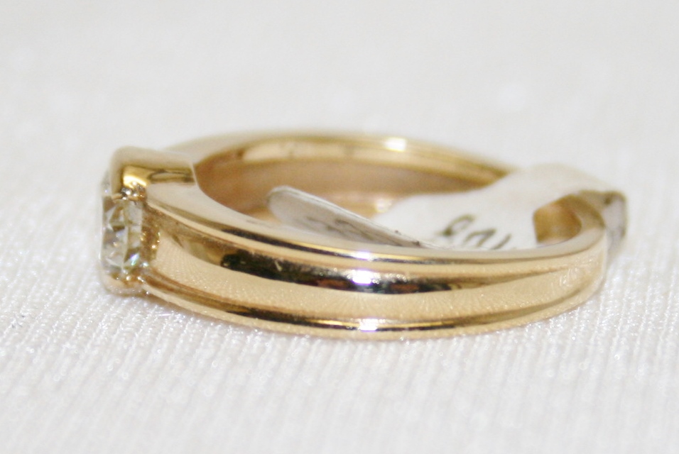 Oval Diamond Ring – 0.75ct.