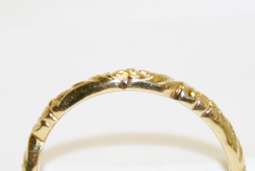 Curved Floral Wedding Band