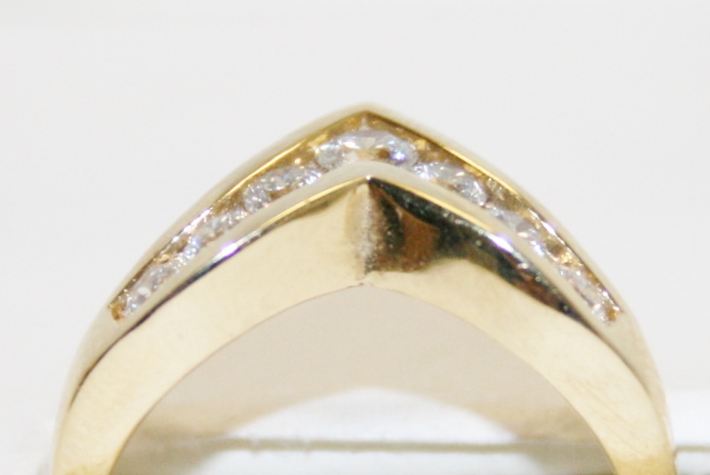 Diamond Chevron Wedding Band – 0.51 Total Diamond Weight