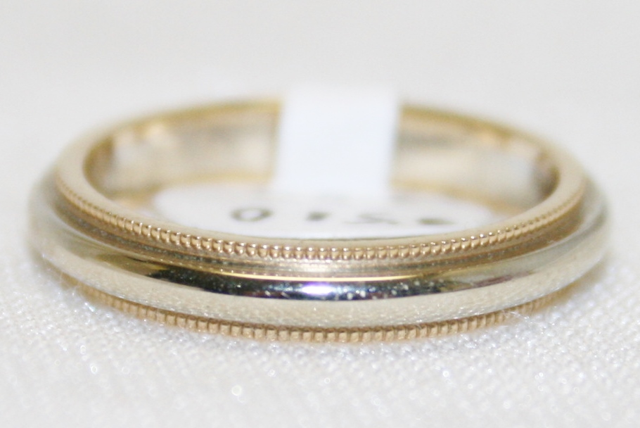 Two Tone Beaded Edge Wedding Band