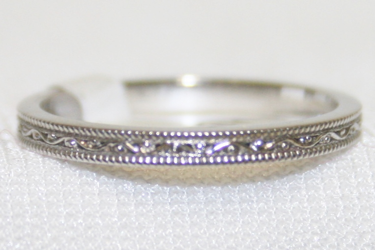 Jabel 1.9mm Seamless Engraved White Gold Band