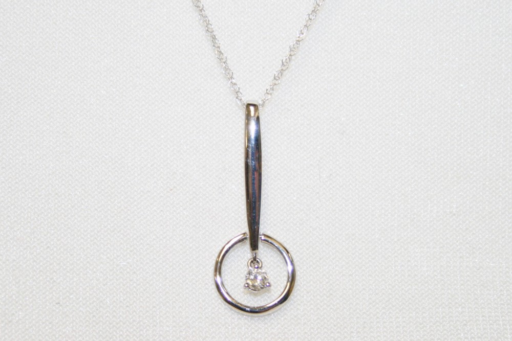 Diamond Dangle Pendant – 0.14ct.