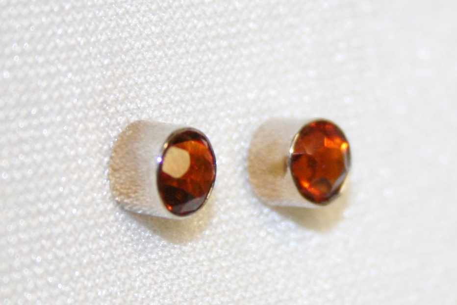 5mm Citrine Stud Earrings White Gold