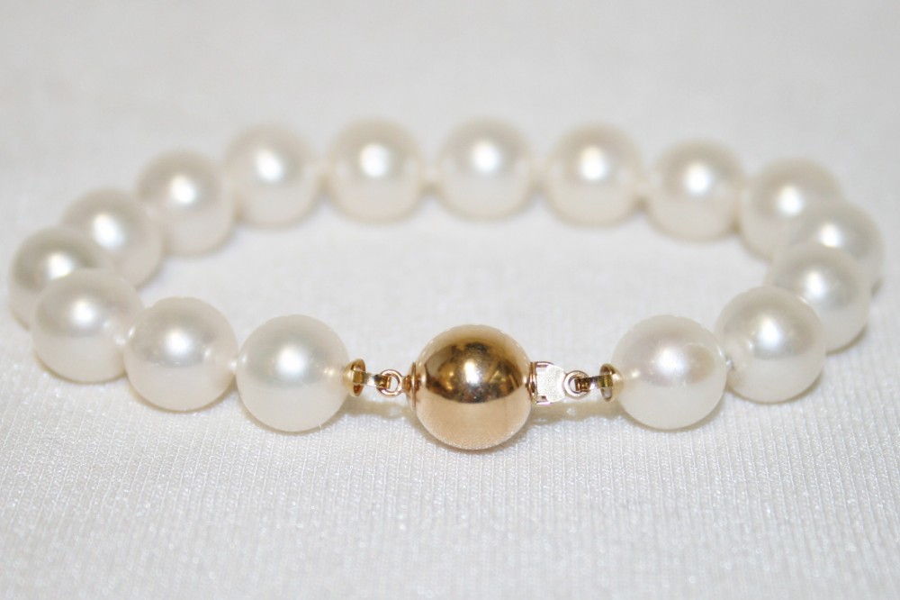 10mm Freshwater Pearl Bracelet
