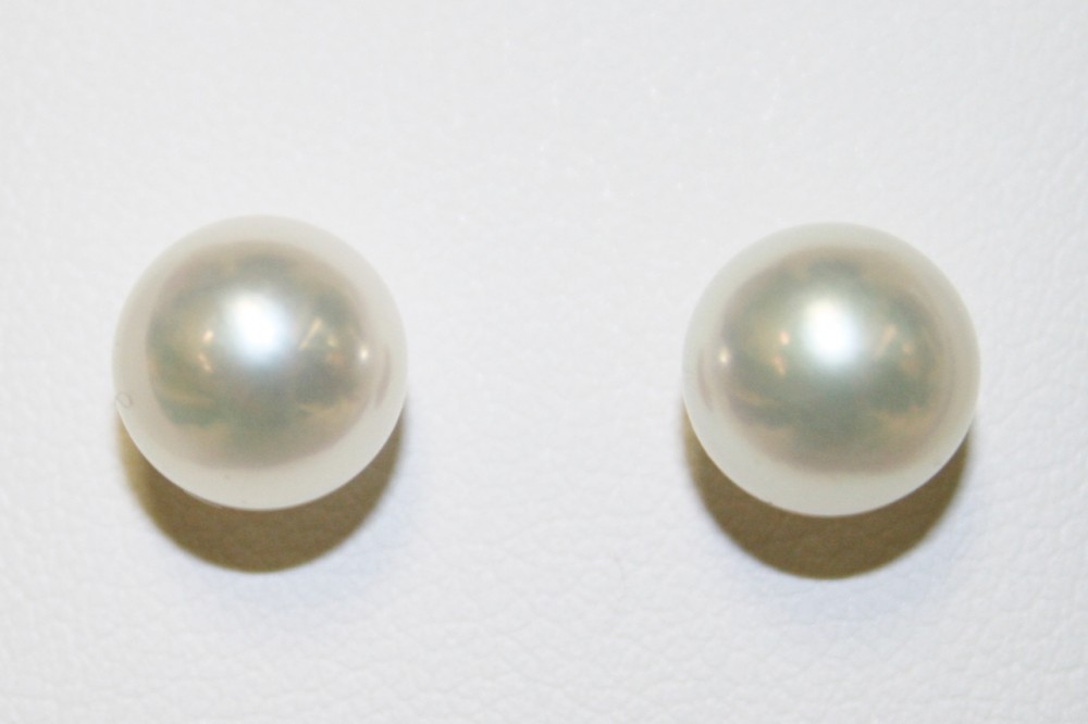 8.5mm Cultured Pearl Studs