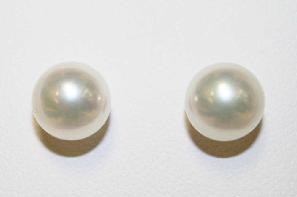 8.5mm Cultured Pearl Studs