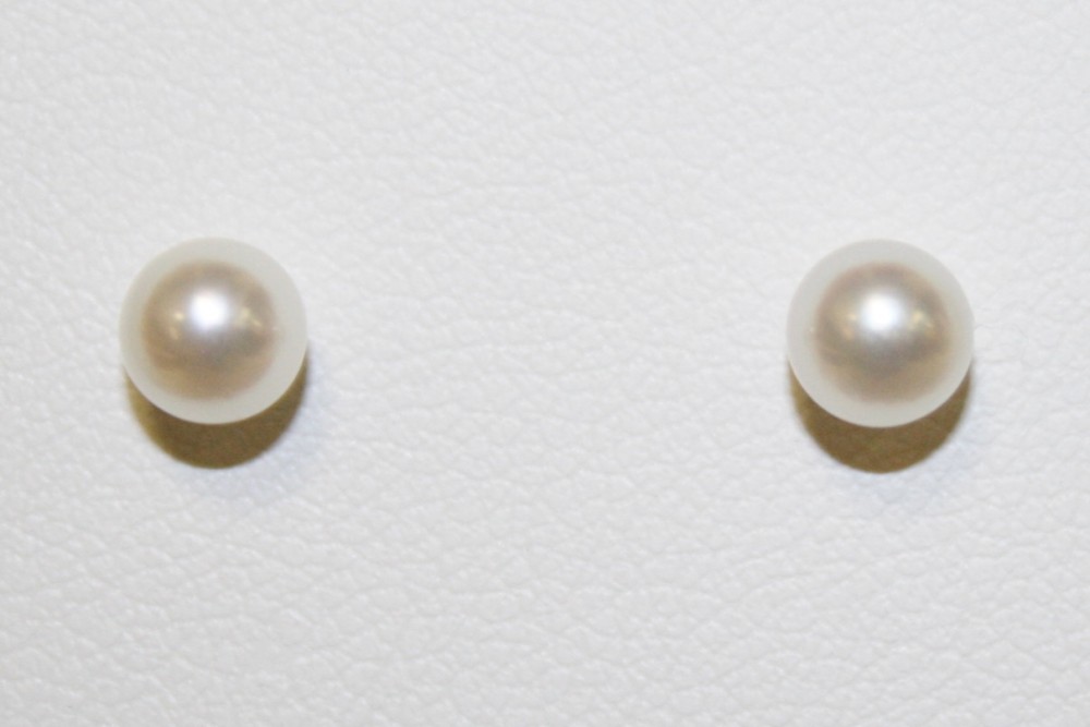 5mm Cultured Pearl Studs