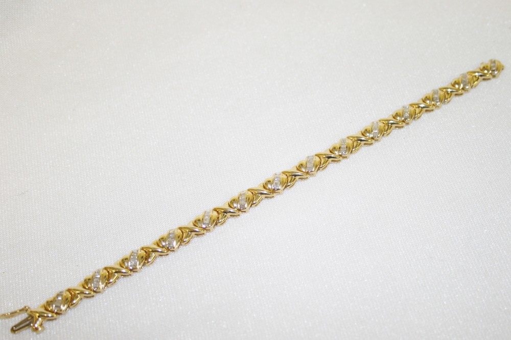 Yellow Gold Hugs and Kisses Diamond Bracelet – 0.93ct. TW