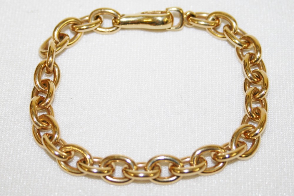Oval Solid Link Bracelet