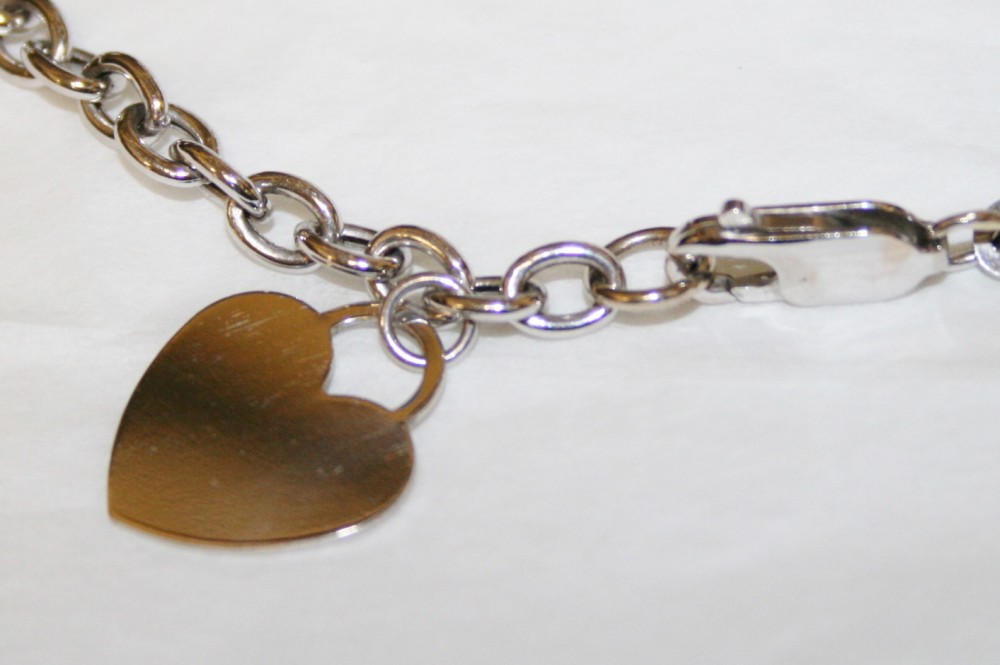 White Gold Heart Tag Bracelet