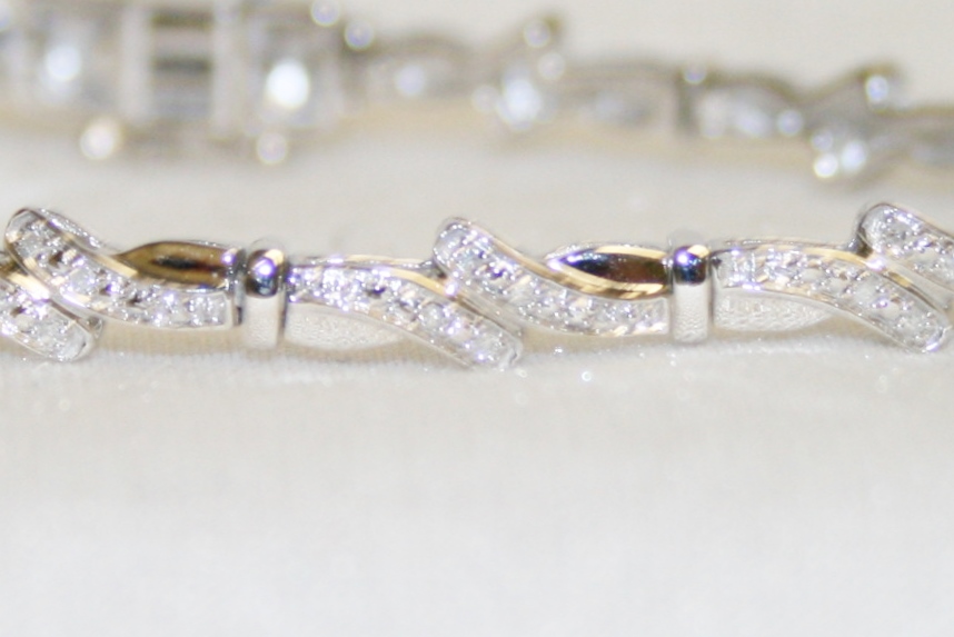 White Gold Diamond Tennis Bracelet – 0.25ct tw.