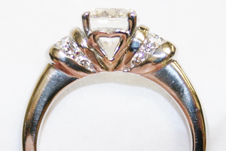White Gold Diamond Solitaire – 1.01ct. Center
