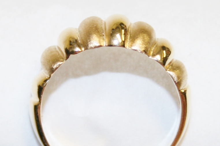 Yellow Gold Polished / Florentine Ribbed Dome Ring