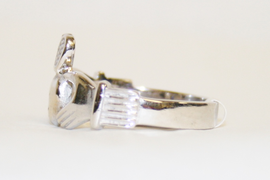Men’s White Gold and Sapphire Claddagh Ring