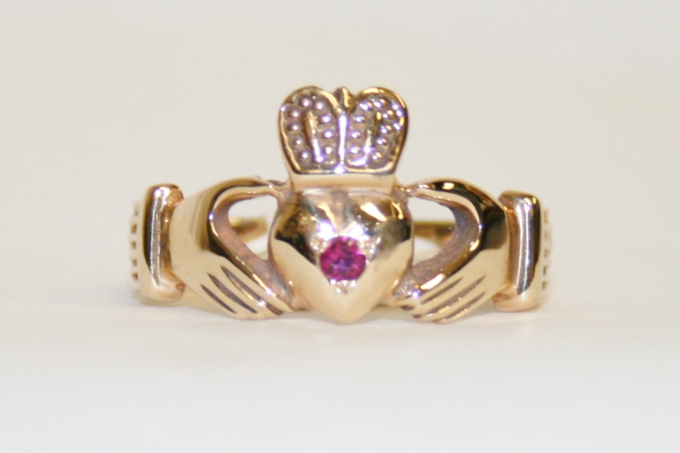 Men’s Yellow Gold Claddagh Ring with Ruby