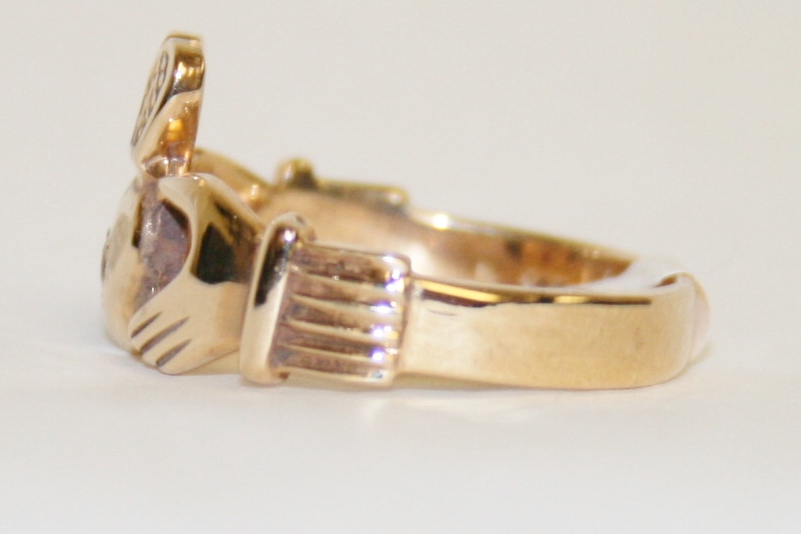 Men’s Yellow Gold Claddagh Ring with Ruby