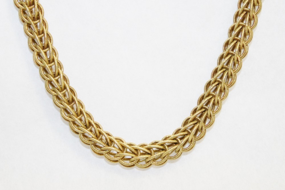 Green Gold Textured Round Link Chain