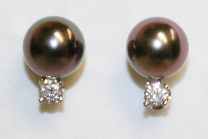 8mm Tahitian Black Pearl and Diamond Earrings