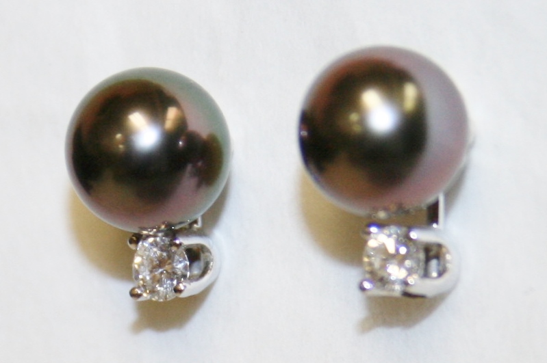 8mm Tahitian Black Pearl and Diamond Earrings