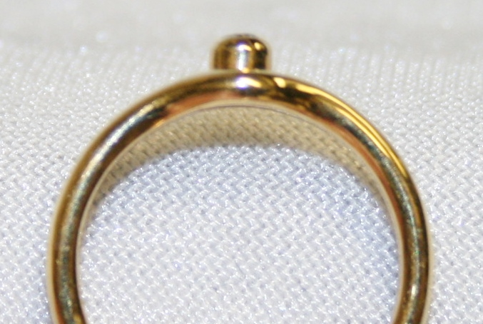 Yellow Gold Diamond Ring – 0.05ct.