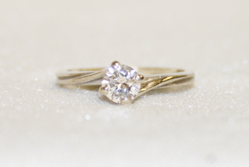 White Gold Diamond Solitaire Engagement Ring – 0.50ct