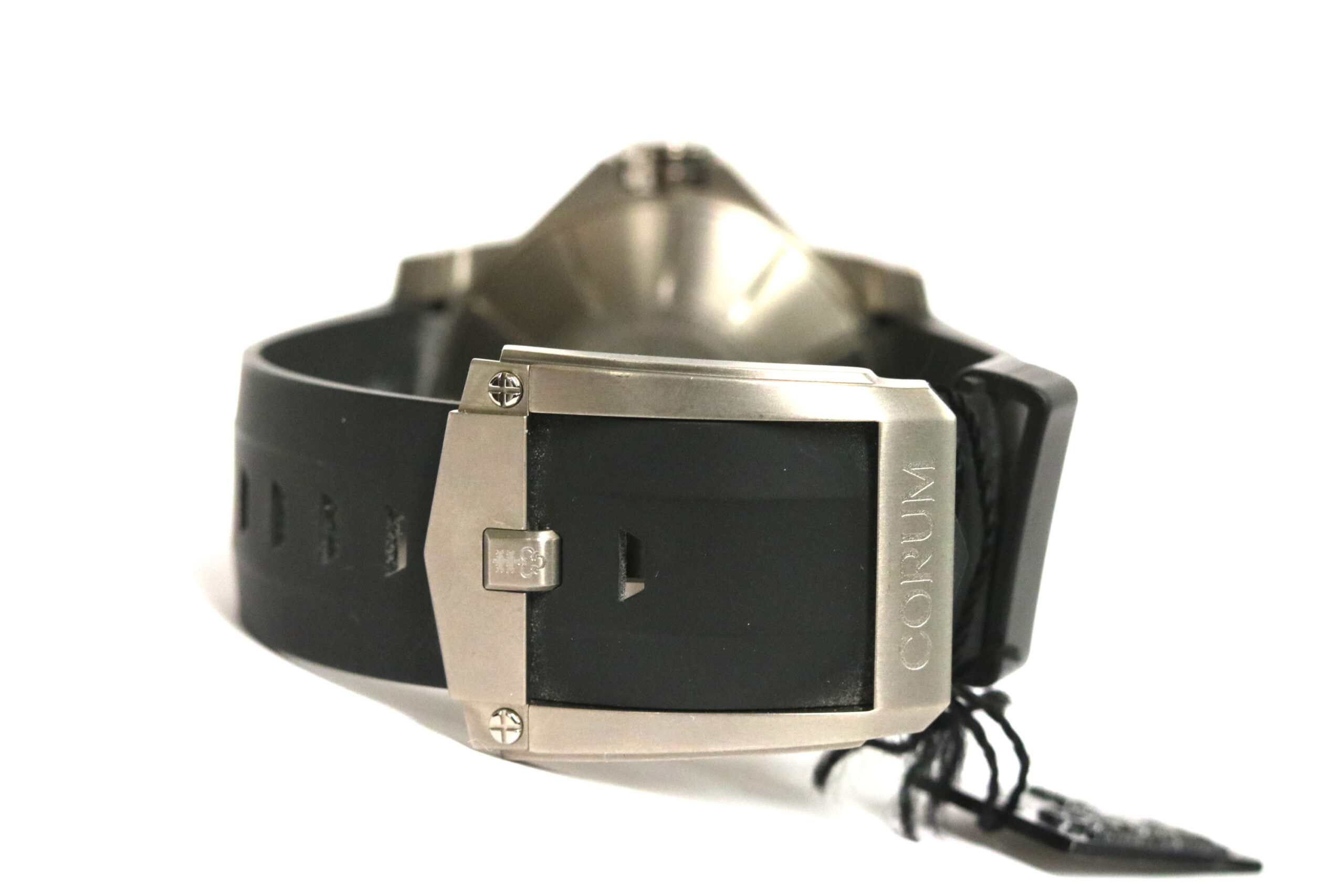 Corum Admirals Cup 100m Deep Hull