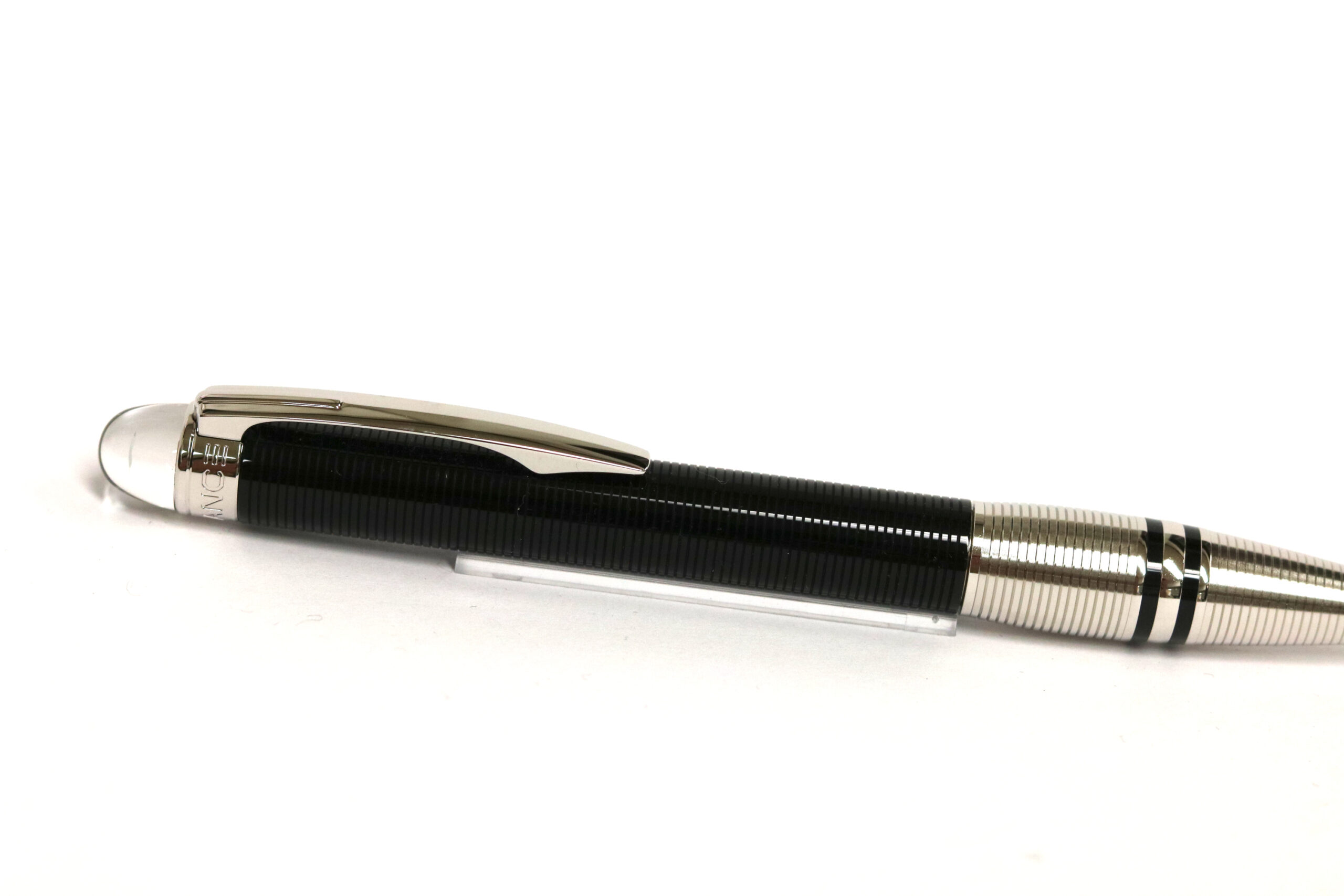 Montblanc Gift Set Starwalker Doue Ballpoint Pen and Cufflinks with Floating Star 105764