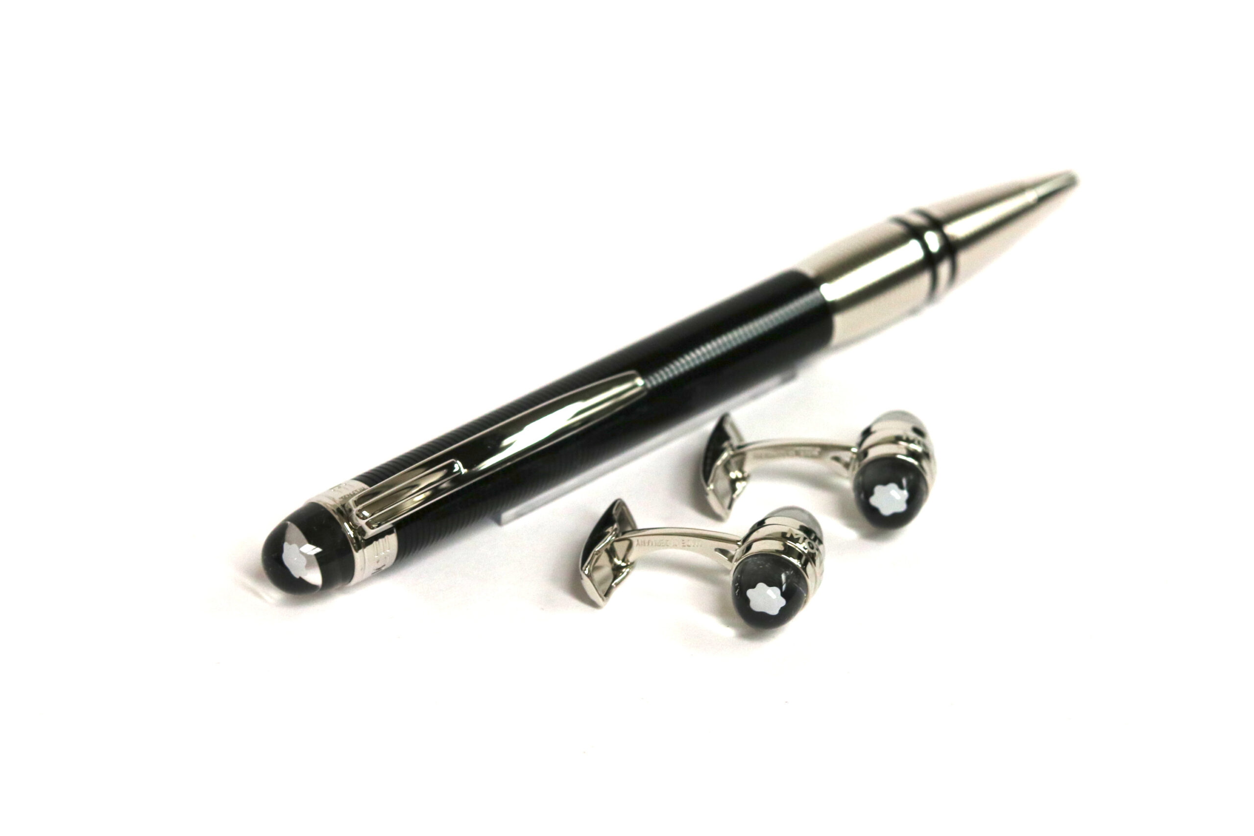 Montblanc Gift Set Starwalker Doue Ballpoint Pen and Cufflinks with Floating Star 105764
