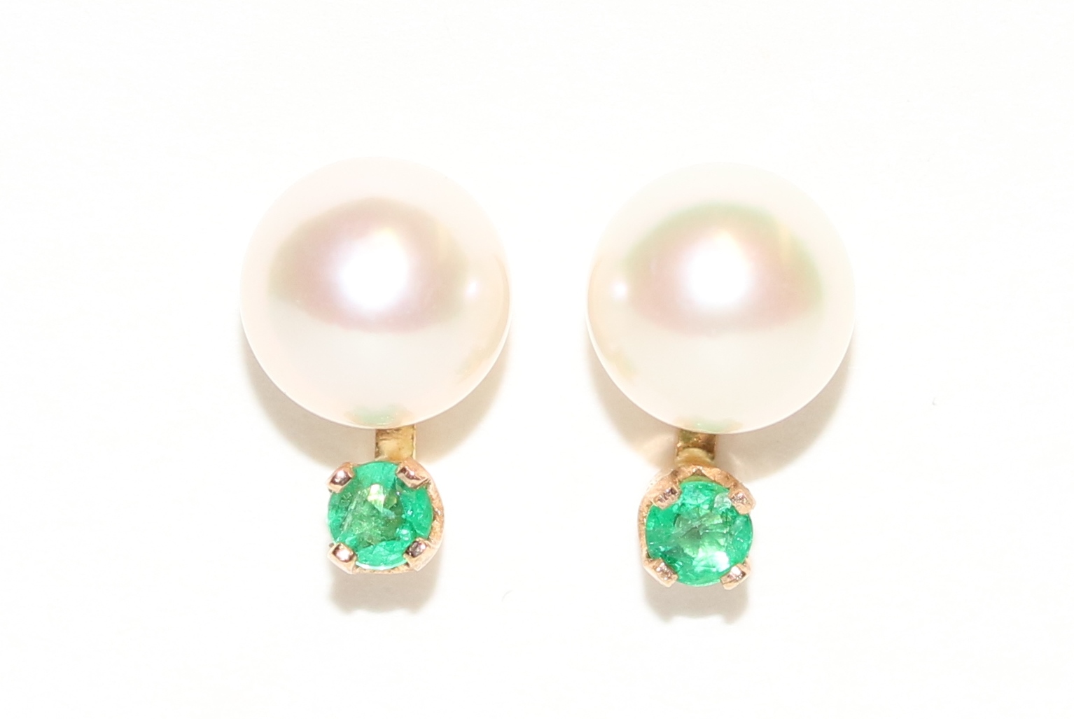 7mm Cultured Pearl and Emerald Studs
