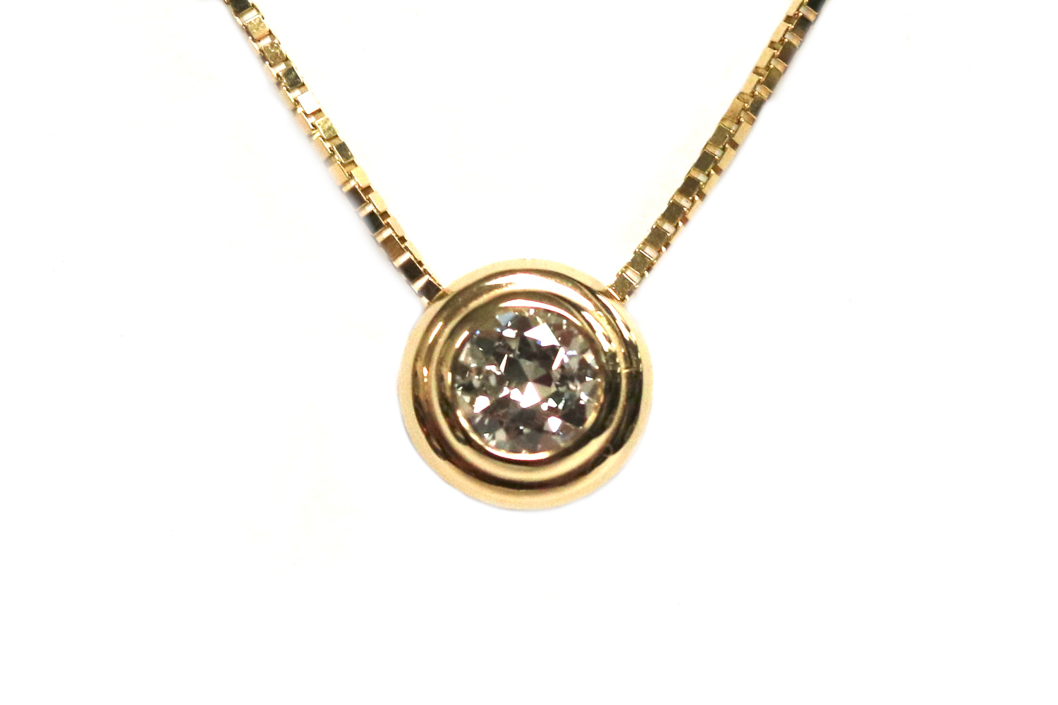 Yellow Gold Diamond Bezel Pendant – 0.61ct