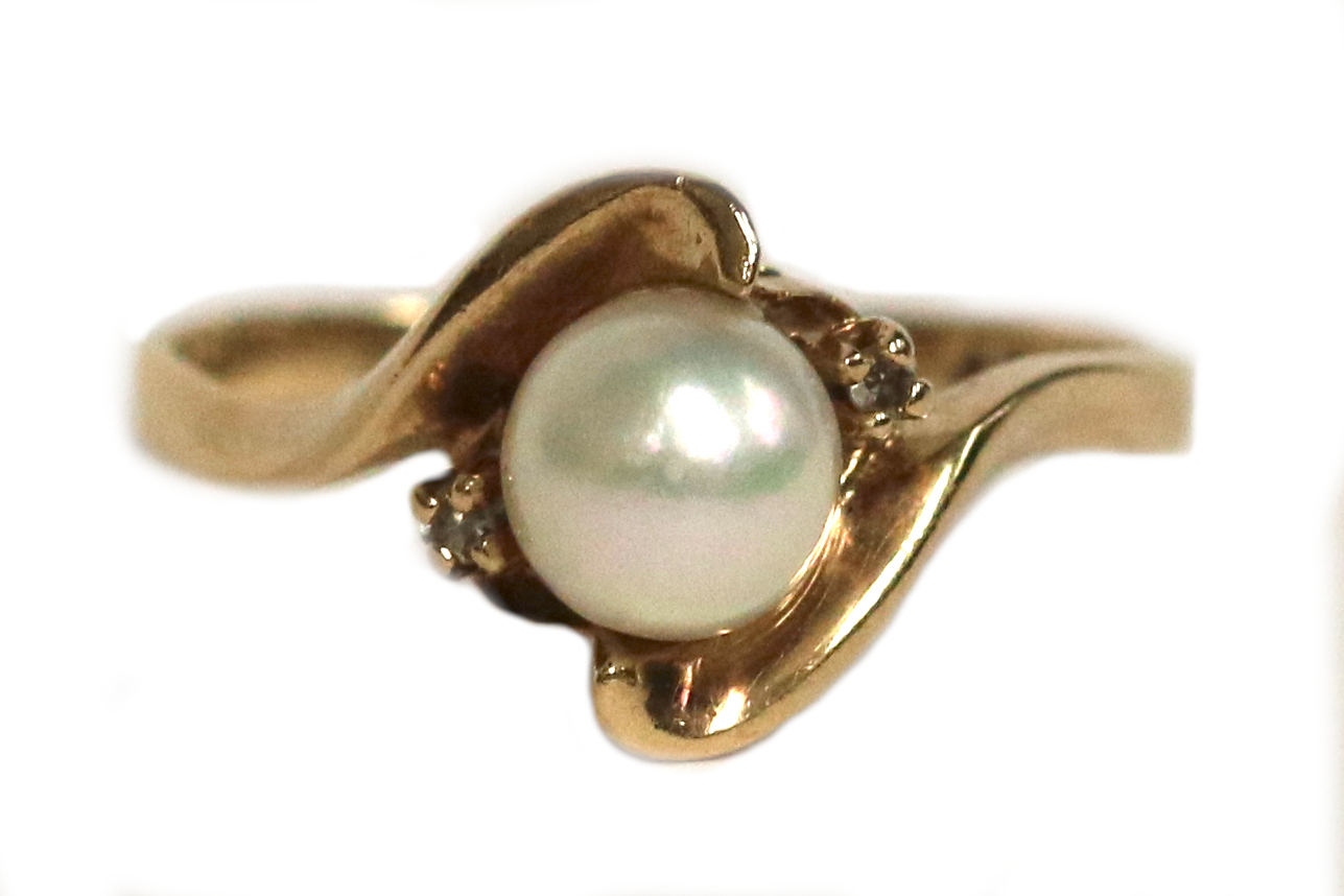 Pearl and Diamond Ring