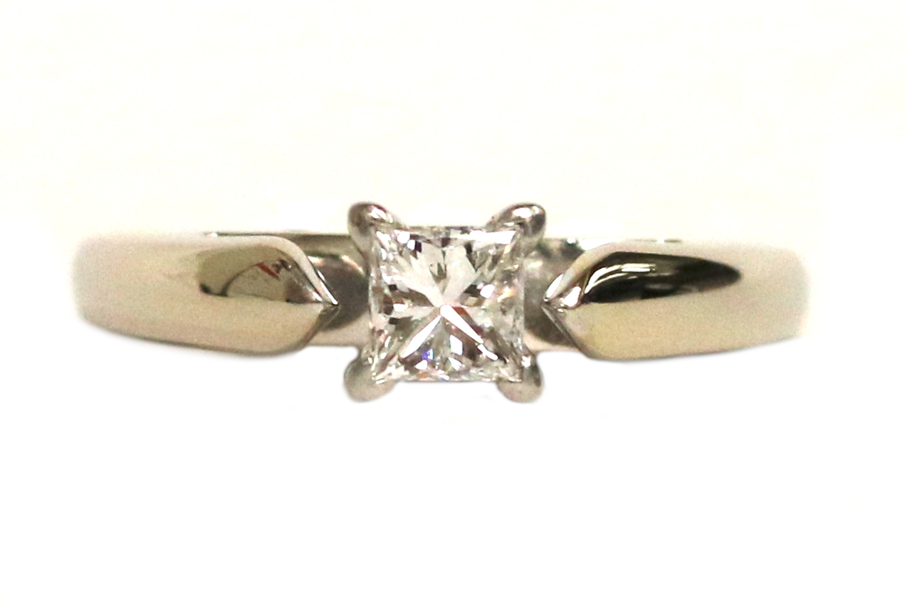 Princess Cut Diamond White Gold Engagement Ring – 0.39ct.