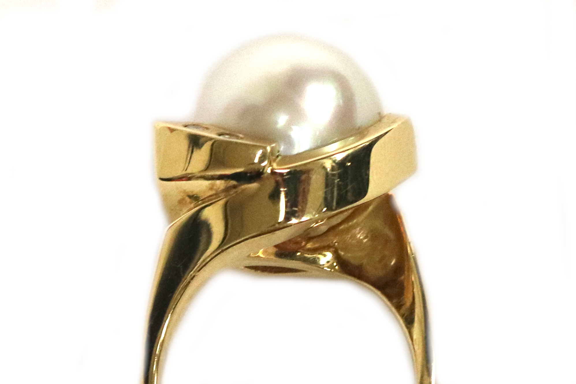 14mm Pearl and Diamond Yellow Gold Ring