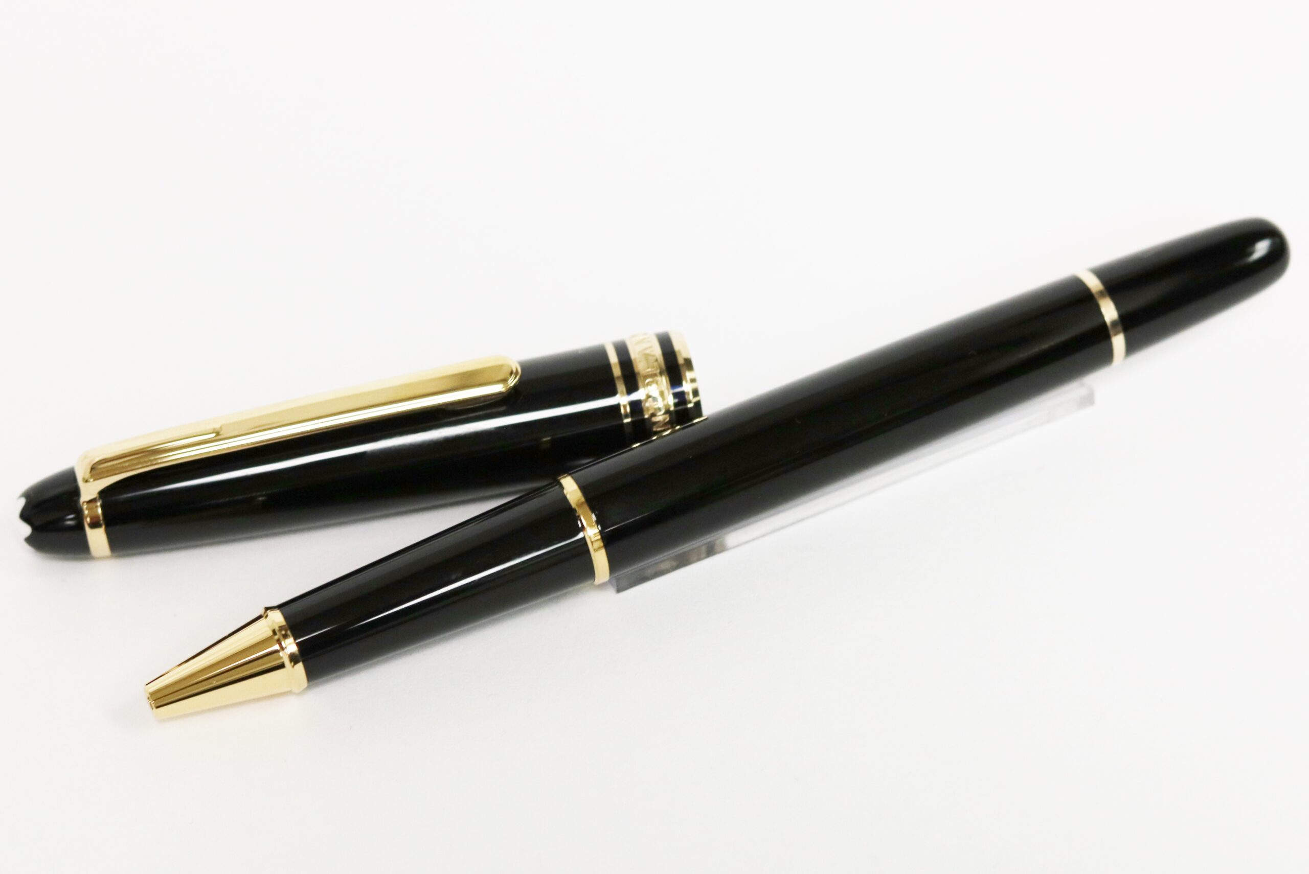 Montblanc Classique 163 Rollerball Black and Gold