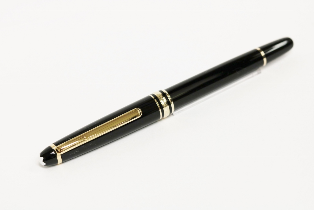Montblanc Classic Rollerball Black and Yellow Gold