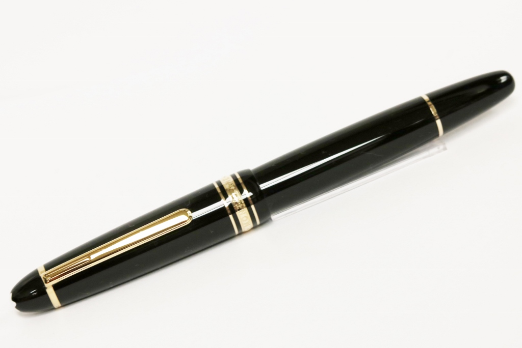 Montblanc Black and Gold 162 Rollerball